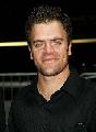 Kevin Weisman_04